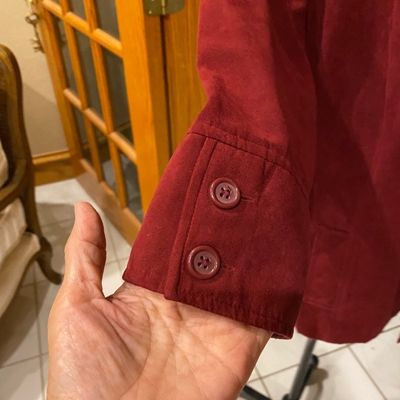 Faux suede jacket in wine color size 20W - Picture 7 of 8